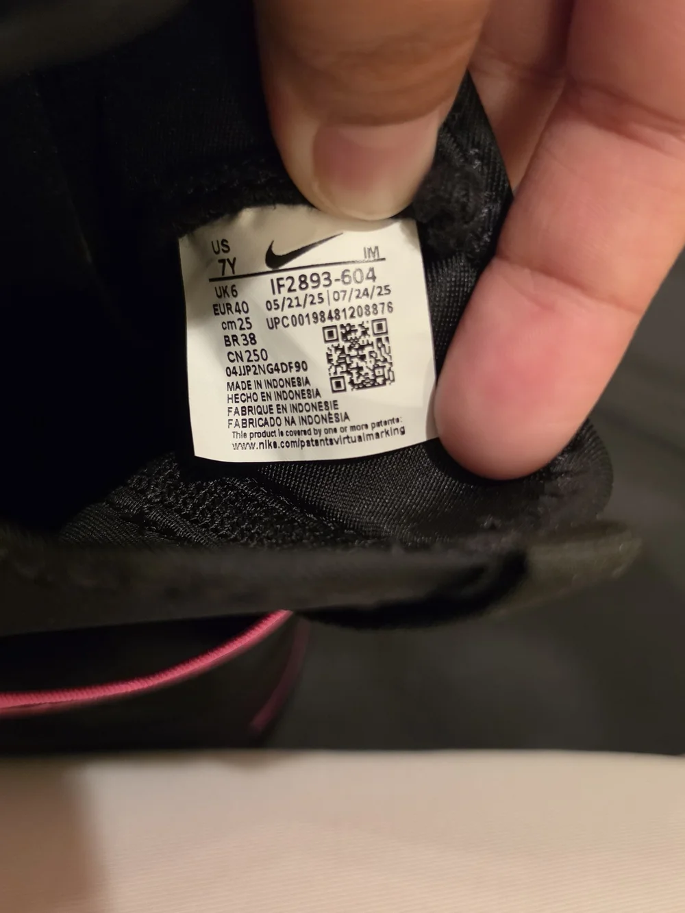 Nike Kids Slip-On Sneakers - Black & Hot Pink